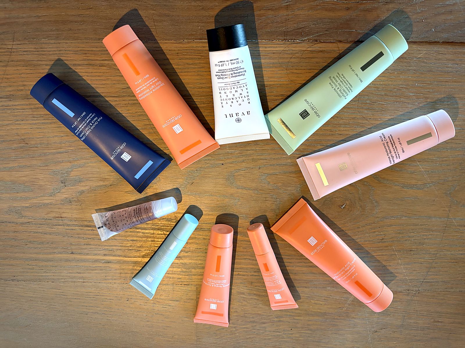 De 10 producten uit de JouwBox by Able Skincare: Able Skincare en Avant