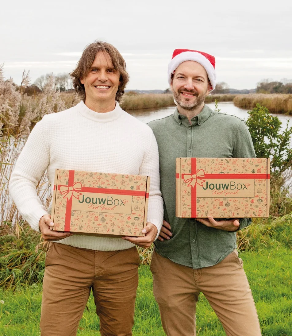 Ralph Moorman en Juglen Zwaan met de JouwBox Kerst Special
